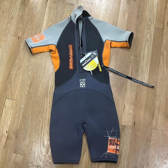 NWT Sea-doo Wetsuit - Picture 1 of 4
